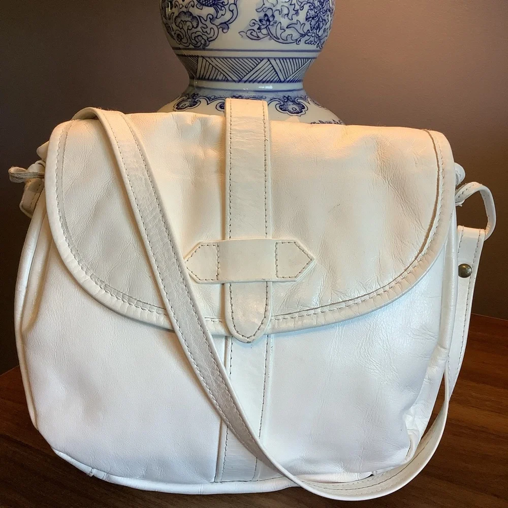 Summer White Leather‎  Shoulder Bag